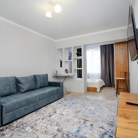 Cozy Studio In The Best Area! 5 Almaty Eksteriør bilde