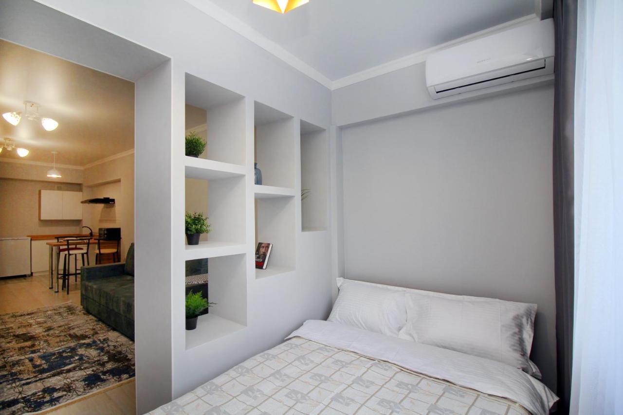 Cozy Studio In The Best Area! 5 Almaty Eksteriør bilde